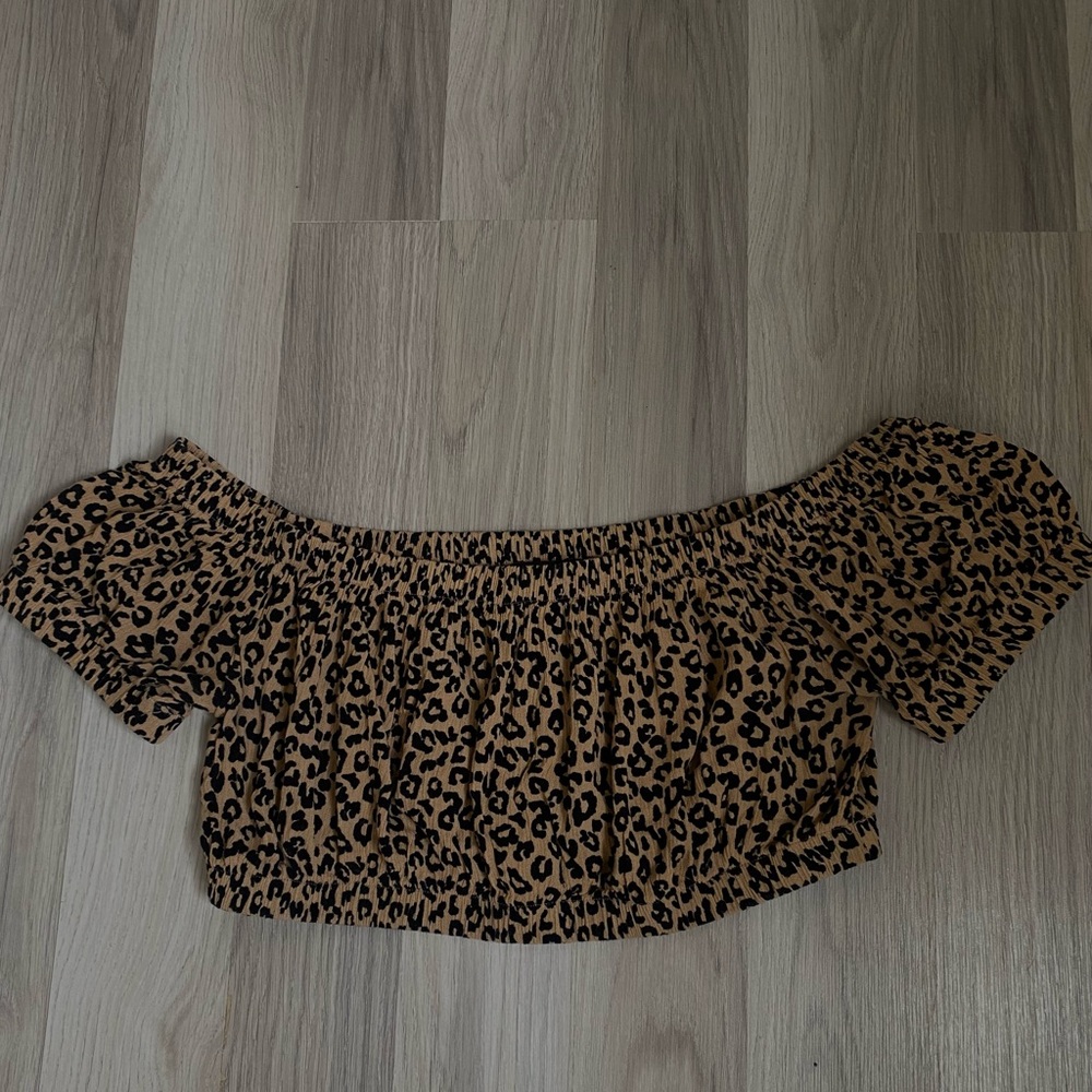 Cheetah print crop top